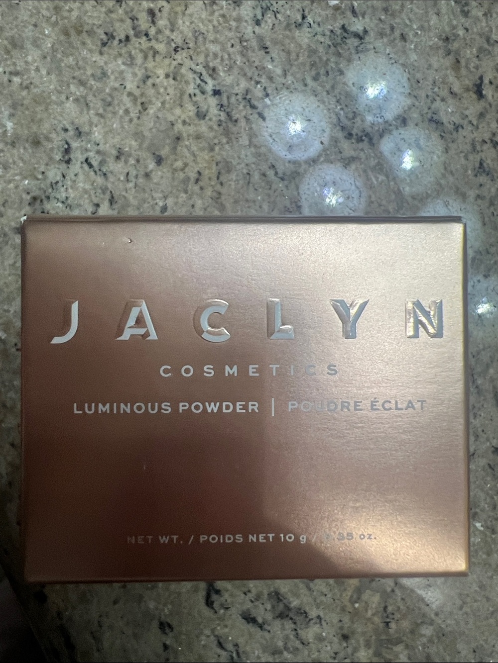 Jaclyn Cosmetics Luminous Powder - Rose Gold Compact in Carats
